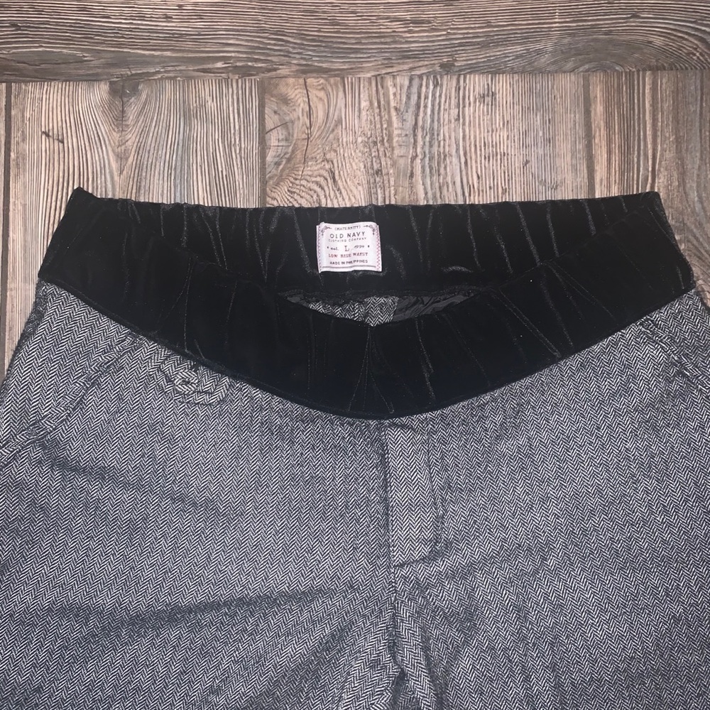 Old Navy Low Rise Herringbone Pants - Picture 3 of 5